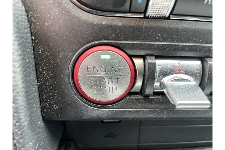 $21992 : Ford Mustang 2019 EcoBoost P image 9