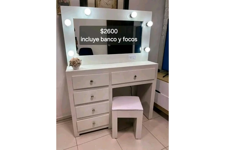 $2600 : Vanity image 2