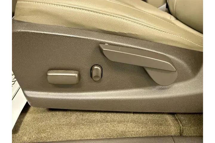 $22304 : GMC Canyon 2017 4x4 SLT 4dr image 10