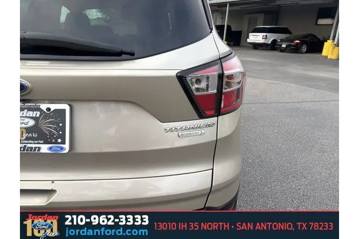 $13502 : Ford Escape 2017 Titanium 4d image 6