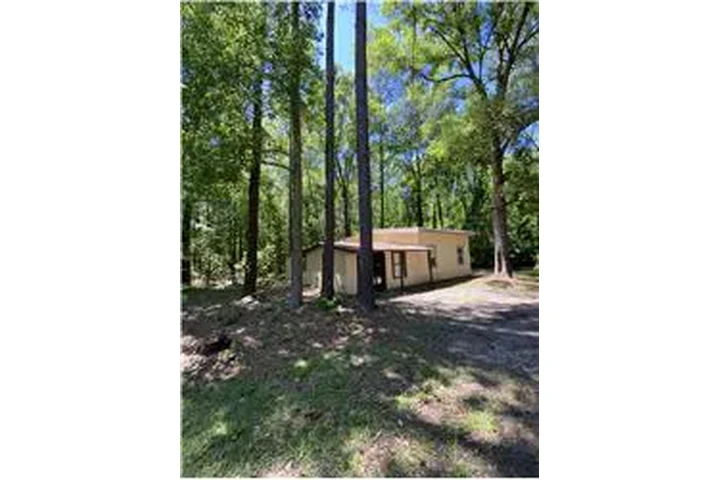 $1450 : Rental property with 2 bedro image 3