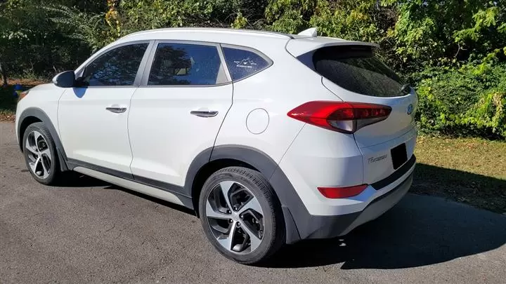 $7900 : 2017 Hyundai Tucson LTD AWD image 2