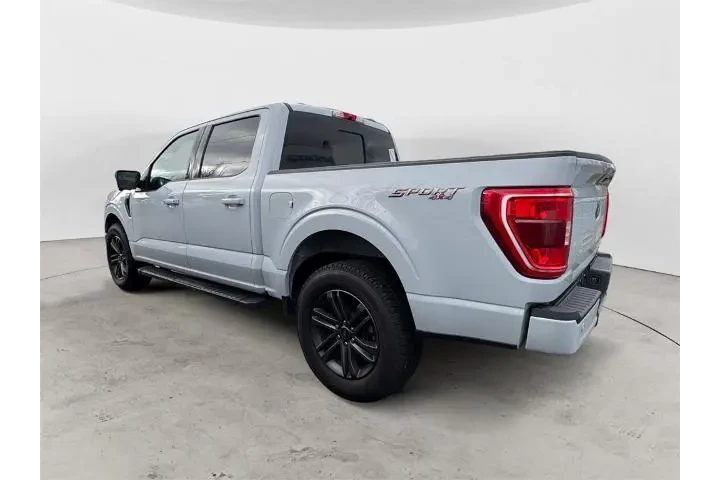 $37971 : Ford F-150 2022 4x4 XLT 4dr image 2