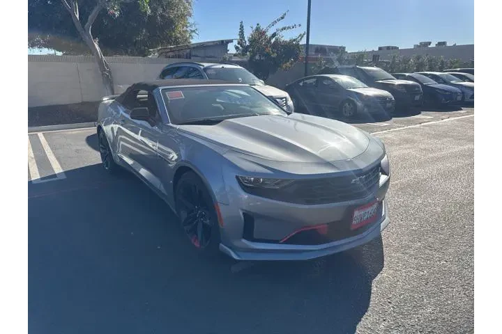$26900 : Chevrolet Camaro 2023 LT 2dr image 1