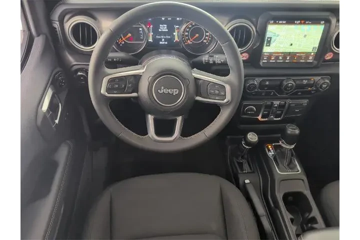 $29998 : Jeep Wrangler 2023 4x4 Sahar image 8