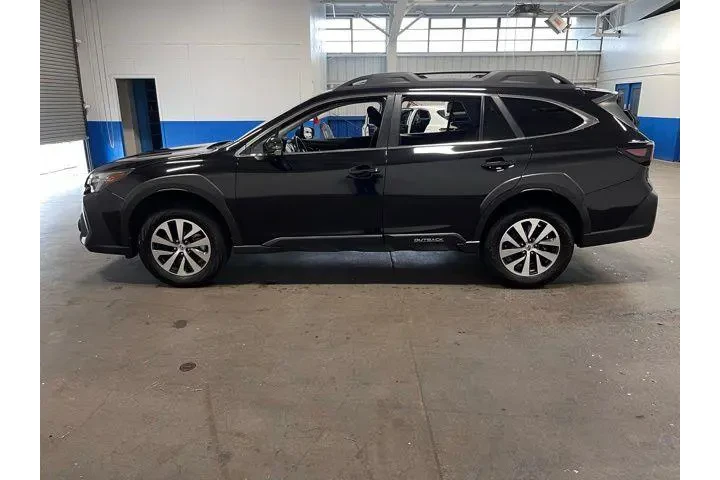 $26900 : Subaru Outback 2023 AWD Prem image 6