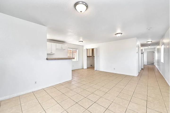 $1500 : Home At Last image 4