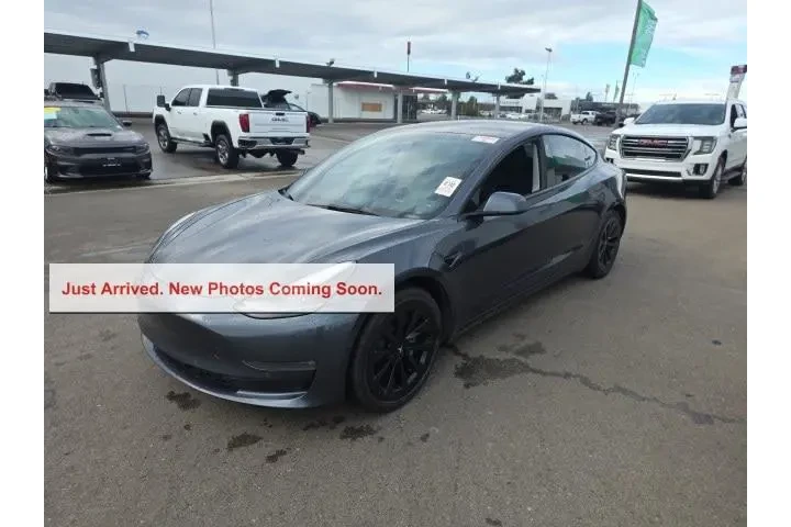 $25500 : Tesla Model 3 2022 AWD Long image 3