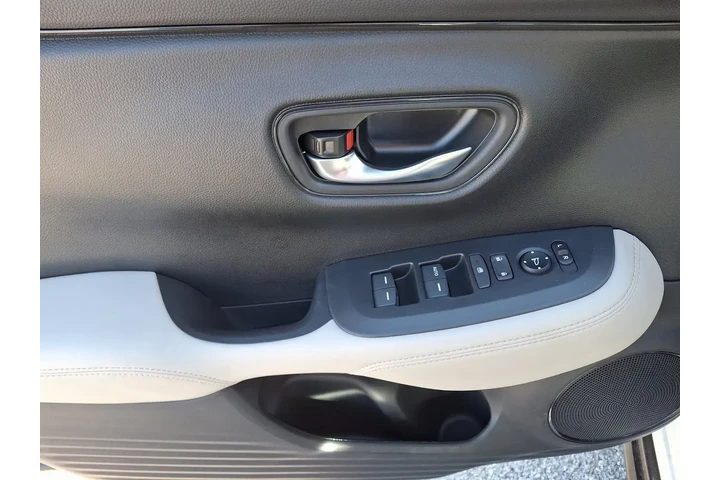 $24987 : Honda HR-V 2025 AWD LX 4dr C image 8