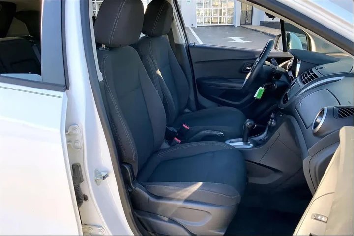 $4755 : Chevrolet Trax 2015 LS 4dr C image 9