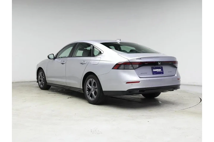 $31998 : Honda Accord Hybrid 2024 EX- image 2