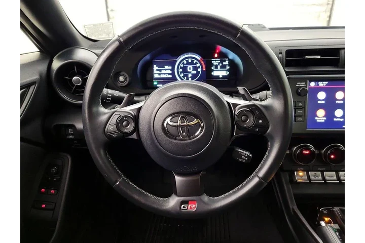 $31998 : Toyota GR86 2023 2dr Coupe 6 image 10