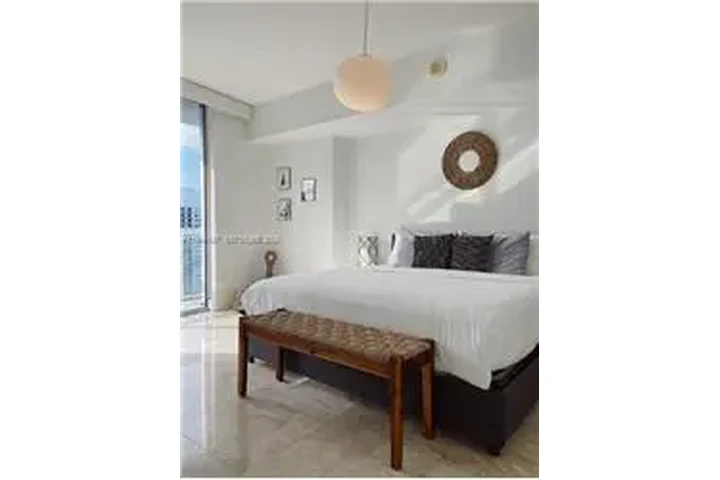 $4600 : Rental property with 1 bedro image 7