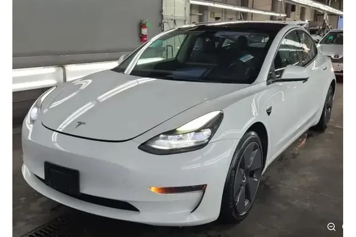 $21950 : Tesla Model 3 2021 Standard image 2