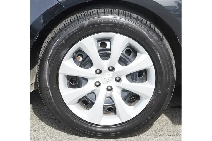 $17250 : 2021 Corolla LE image 10