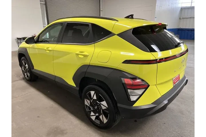 $19807 : Hyundai KONA 2024 AWD SEL 4d image 5