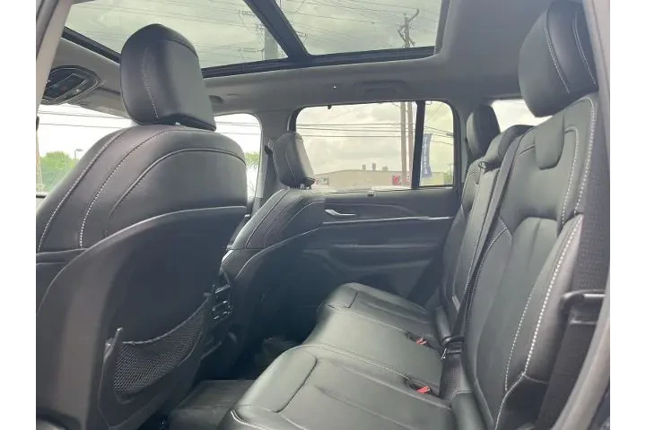 $29998 : Jeep Grand Cherokee 2023 4x2 image 8