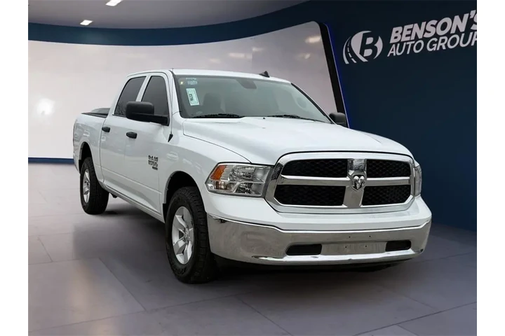 $29797 : Ram 1500 Classic 2023 4x4 SL image 7