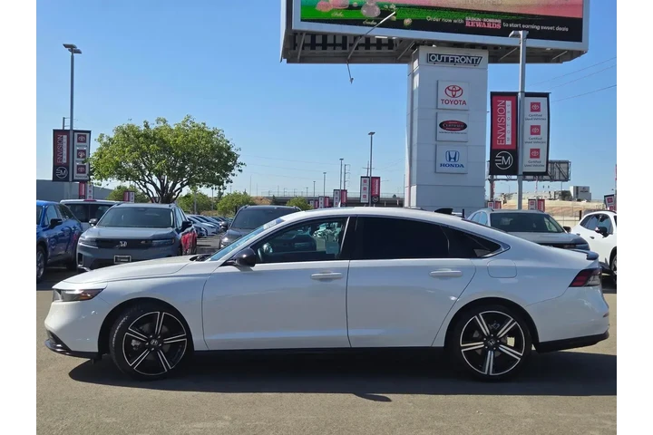 $29388 : Honda Accord Hybrid 2025 Spo image 4