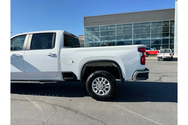 $39995 : Chevrolet Silverado 3500HD 2 image 4