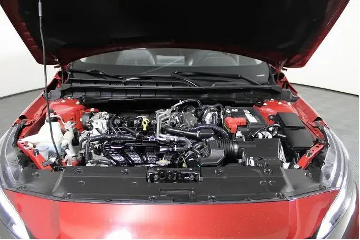 $19700 : Nissan Altima 2023 2.5 SR 4d image 7