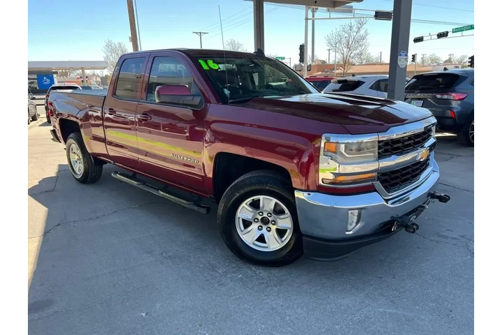 2016 Silverado 1500 LT Double image 3