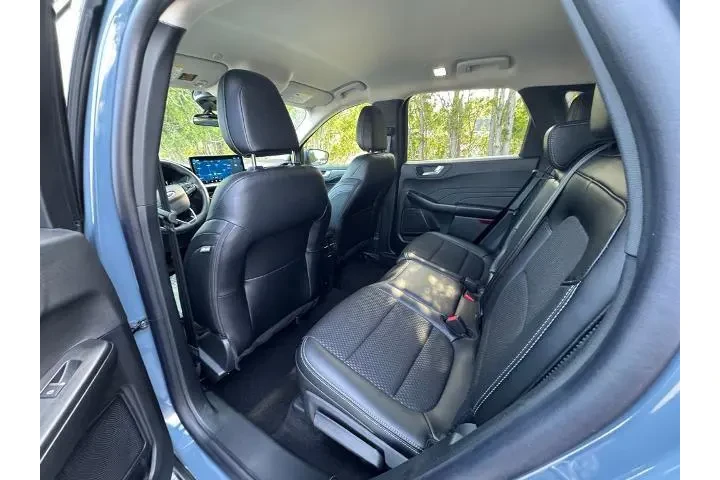 $31700 : Ford Escape Plug-In Hybrid 2 image 9