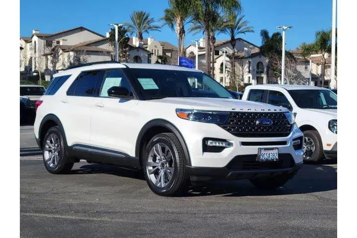 $32000 : Ford Explorer 2022 AWD XLT 4 image 1
