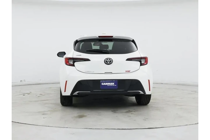 $27998 : Toyota Corolla Hatchback 202 image 6