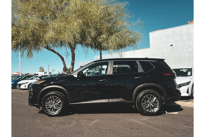 $20942 : Nissan Rogue 2024 S 4dr Cros image 2