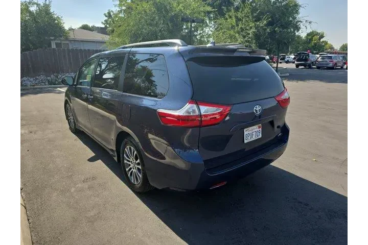 $26995 : Toyota Sienna 2019 XLE 7-Pas image 5