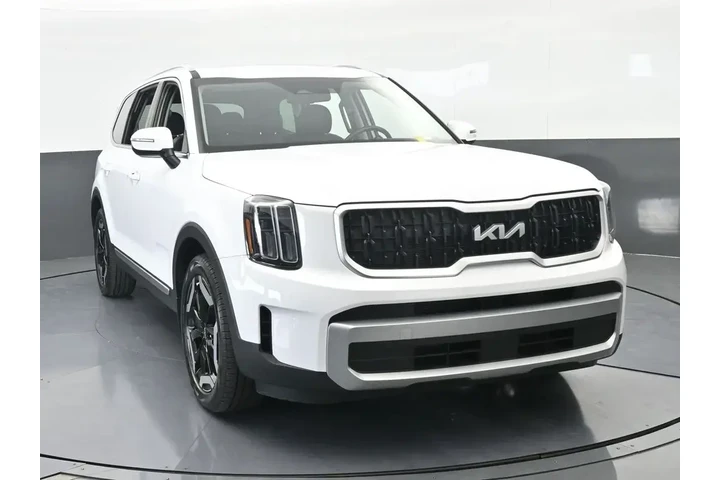 $32390 : Kia Telluride 2023 EX 4dr SU image 9