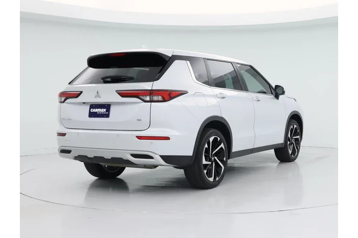 $25998 : Mitsubishi Outlander 2023 SE image 8
