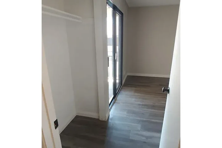 $1275 : Apartment for rent image 6