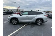 $33997 : Toyota Highlander 2023 AWD X thumbnail