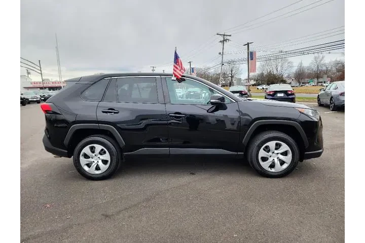 $25999 : Toyota RAV4 2022 AWD LE 4dr image 8