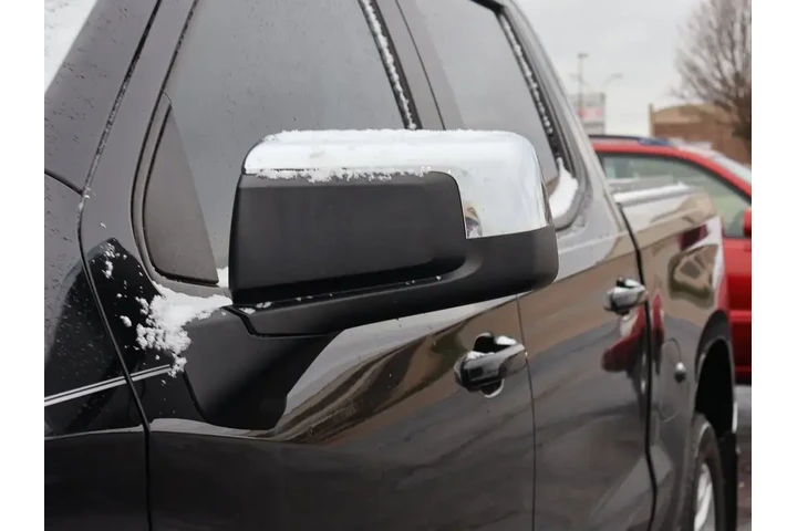 $31783 : Chevrolet Silverado 1500 201 image 3