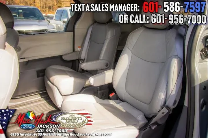 $39995 : Toyota Sienna 2022 Limited 7 image 10