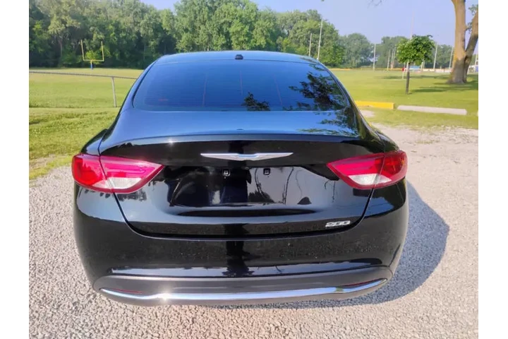 $8997 : 2016 200 Limited image 5