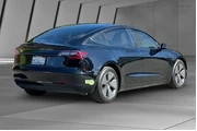 $24300 : Tesla Model 3 2023 4dr Sedan thumbnail