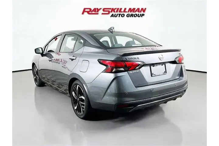 $18975 : Nissan Versa 2024 SR 4dr Sed image 5