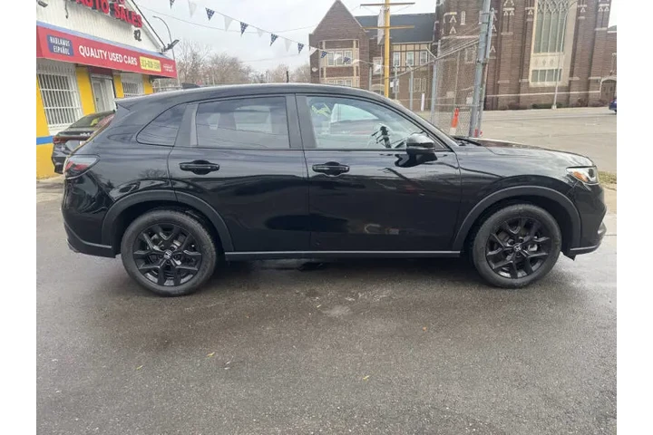 2023 HR-V Sport image 10