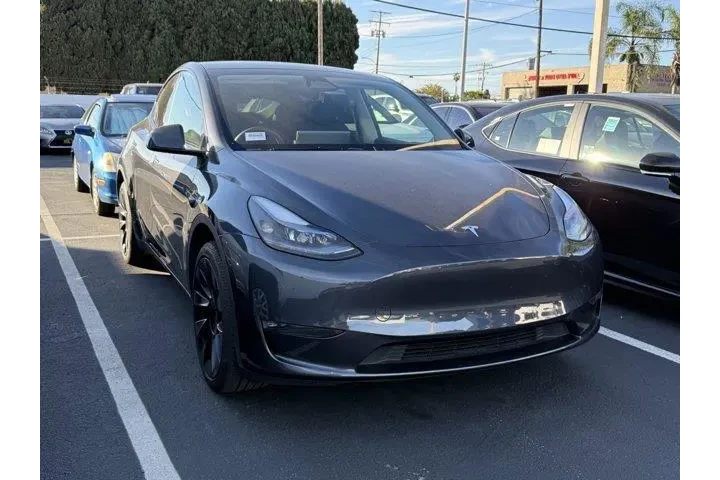 $33554 : Tesla Model Y 2024 AWD Long image 1
