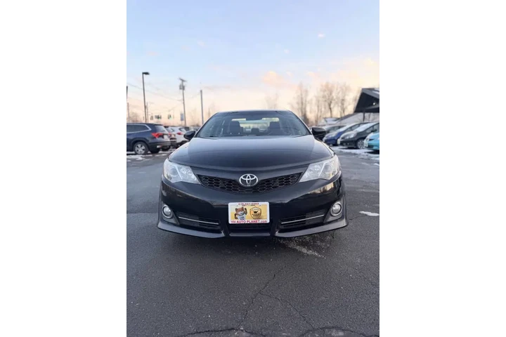 $11995 : 2014 Camry SE image 4