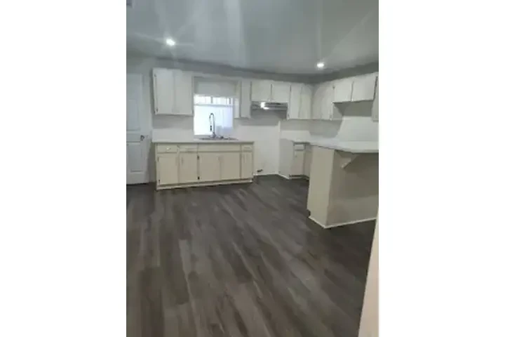 HUNTINGTON PARK RENTO CASA image 7