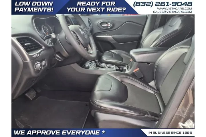 $16880 : 2020 Cherokee Latitude Plus | image 9