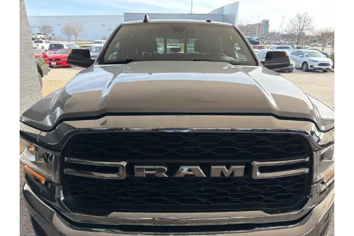 $36880 : Ram 2500 2022 4x4 Tradesman image 2