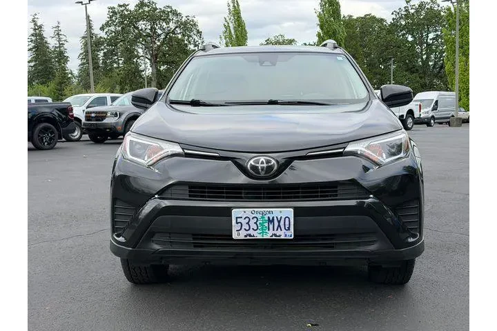 $16800 : Toyota RAV4 2017 AWD LE 4dr image 10