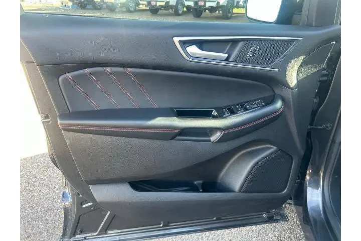 $18235 : Ford Edge 2020 ST Line 4dr C image 9