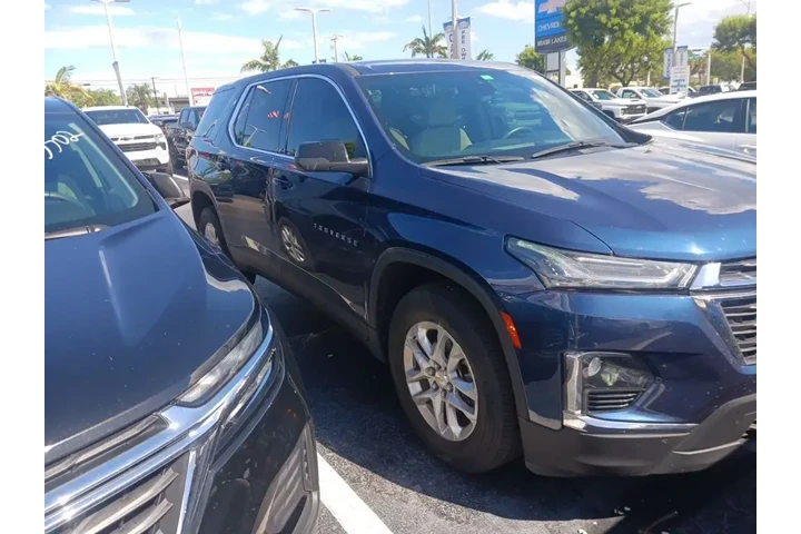 $19639 : Chevrolet Traverse 2023 LS 4 image 4